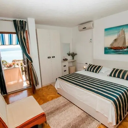 In With Sea View, Balcony, Air Conditioning, Wifi 3340-1 Apartment Pisak